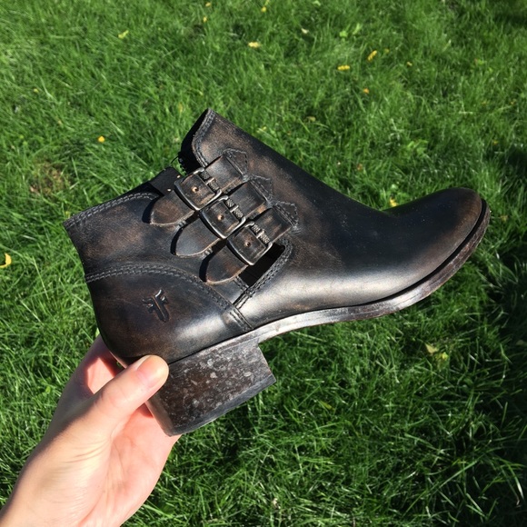 FRYE Ray Belted Booties - real leather ankle boots - Picture 7 of 8
